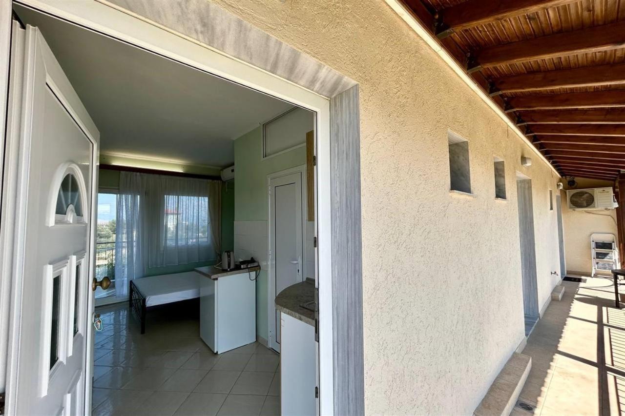 Villa Irina, Nea Potidea Kassandra Beach Bagian luar foto