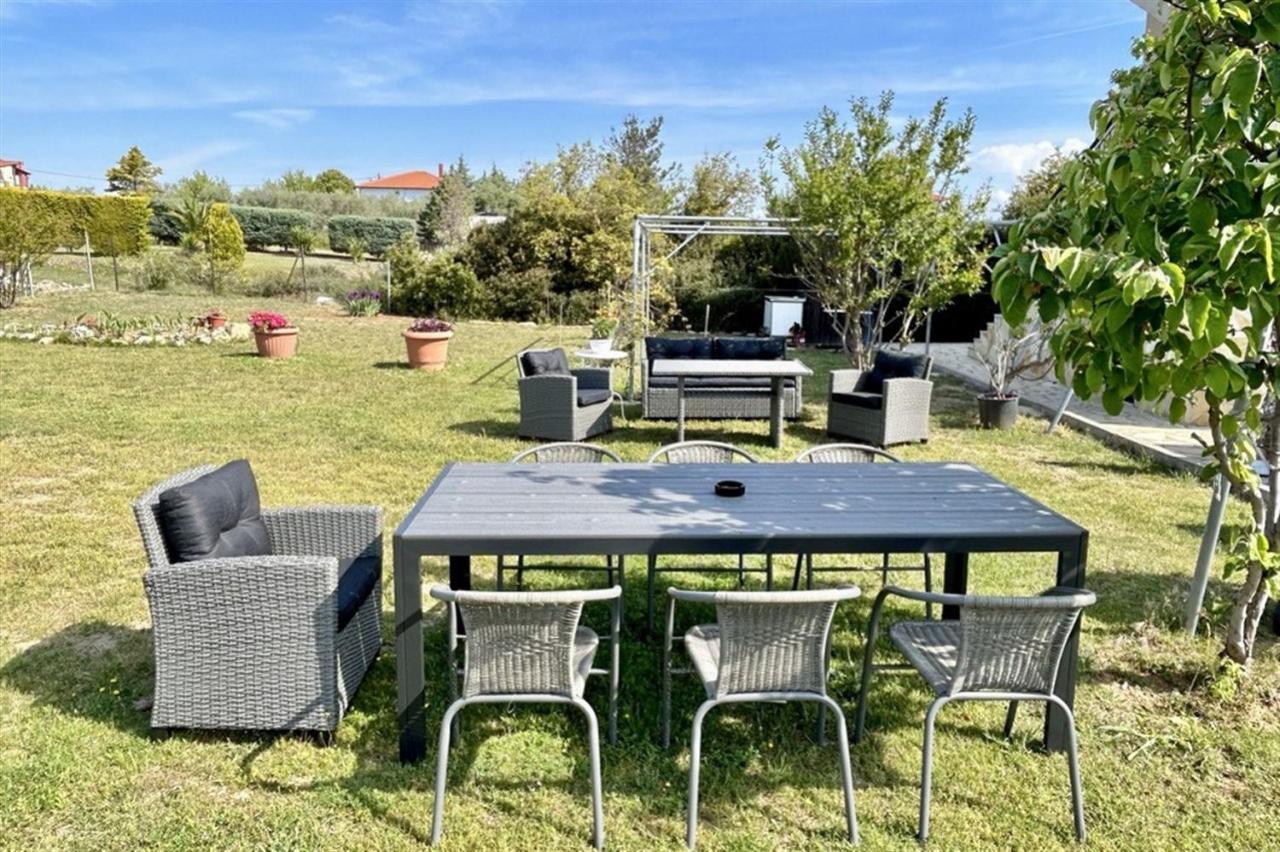 Villa Irina, Nea Potidea Kassandra Beach Bagian luar foto